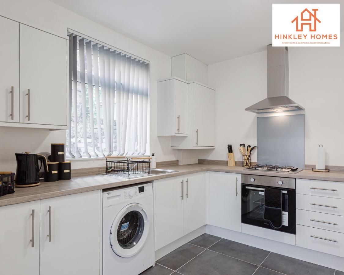 New Immaculate 5bed - Parking - Links - 5 By Hinkley Homes Short Lets & Serviced * Liverpool