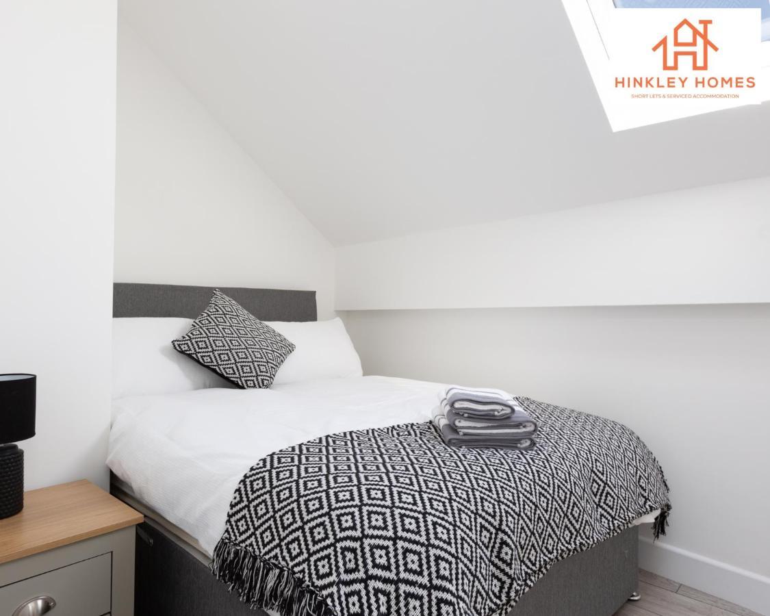 Holiday home New Immaculate 5bed - Parking - Links - 5 By Hinkley Homes Short Lets & Serviced